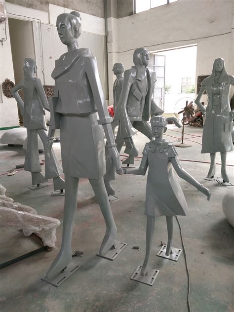 上海人物玻璃钢雕塑安装