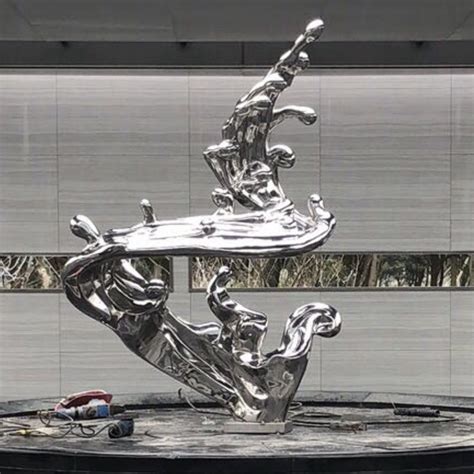 上海哪个厂家能做不锈钢雕塑