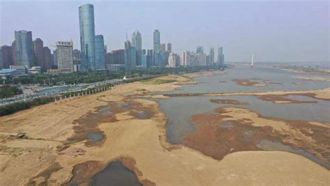 上海江口出现咸潮