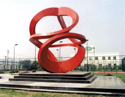 上海特制玻璃钢雕塑批发价