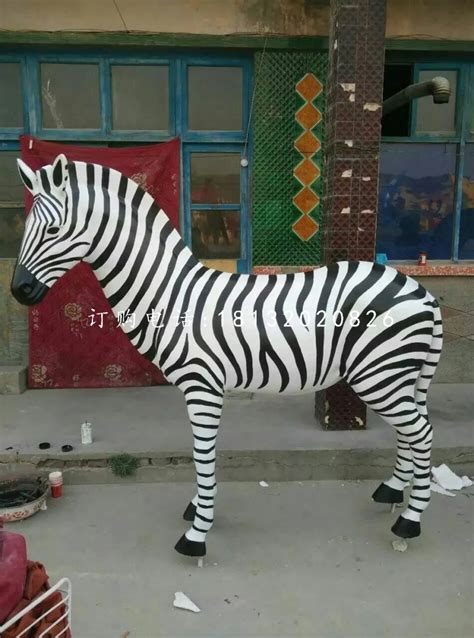 上海玻璃钢仿真动物雕塑定制