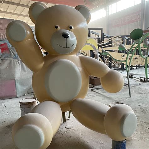 不锈钢大熊雕塑