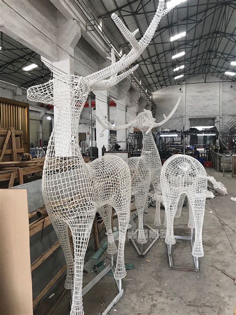 不锈钢编织鹿雕塑厂家