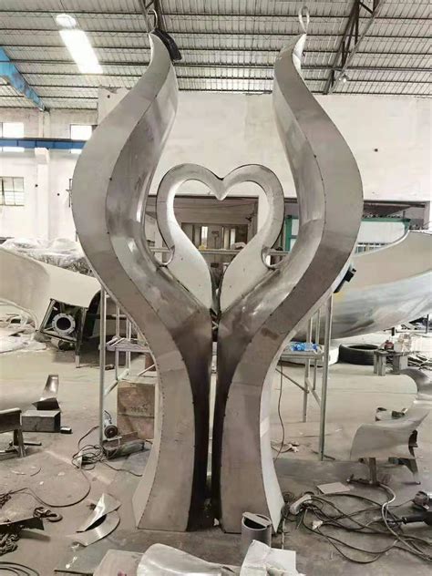 不锈钢雕塑加工工艺咨询