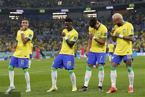 世界杯韩国对巴西回放
