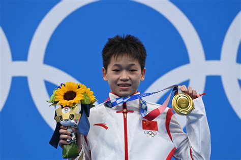 中国东京奥运会代表团年龄最小的运动员