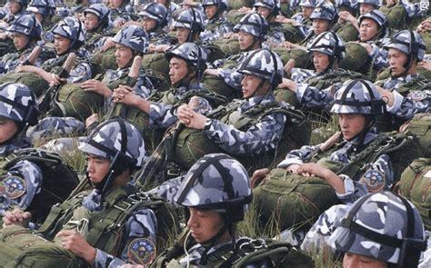 中国军队一共有多少万人