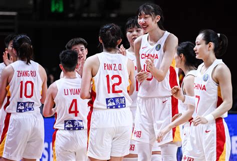 中国女子篮球队平均身高