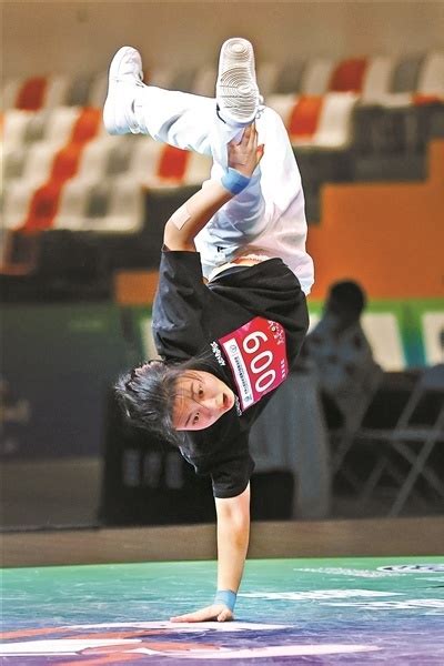 中国女子霹雳舞世界冠军