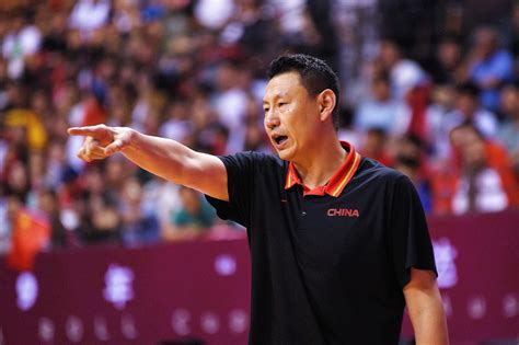 中国篮球主教练李楠年龄