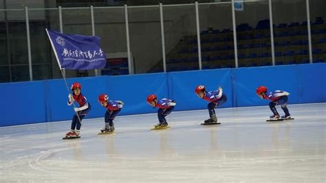 中小学生滑冰比赛哈尔滨
