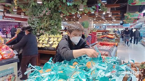 乌鲁木齐商场开始恢复营业