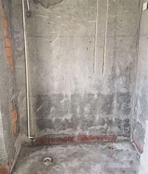 二手房卫生间不用砸瓷砖改造翻新