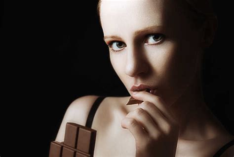 五十岁的女人每天吃巧克力好吗