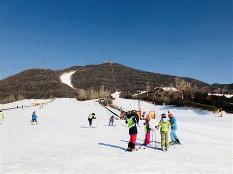 京郊军都山滑雪场在哪里