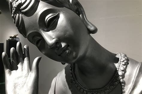 佛像镂空不锈钢雕塑厂