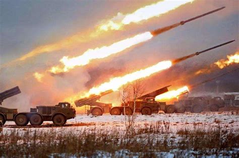 俄军对乌展开大规模轰炸