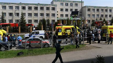 俄罗斯校园枪击案已致17死