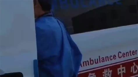 公交司机开救护车