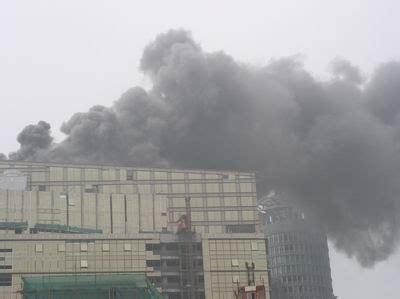 北京谷歌大楼起火视频