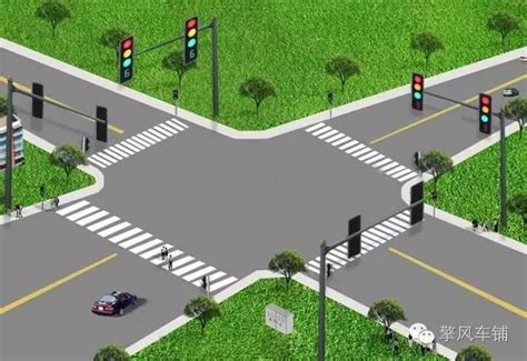 十字路口绿灯亮左转弯能超车吗