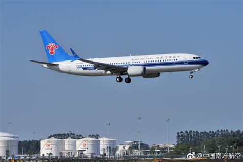 南航321客机起飞回中国广州