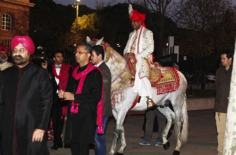 印度残障男子无新娘婚礼