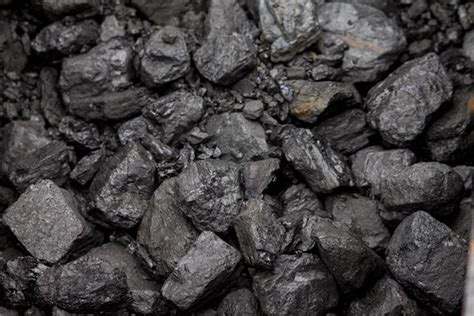周公解梦梦见很多大块煤