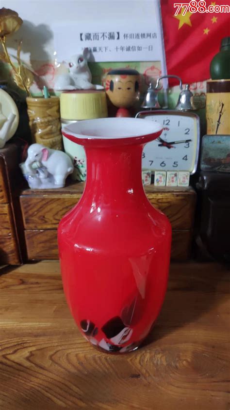 哈尔滨老式玻璃花瓶
