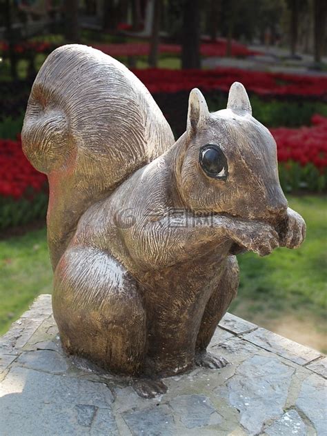 哈萨克斯坦的松鼠雕塑