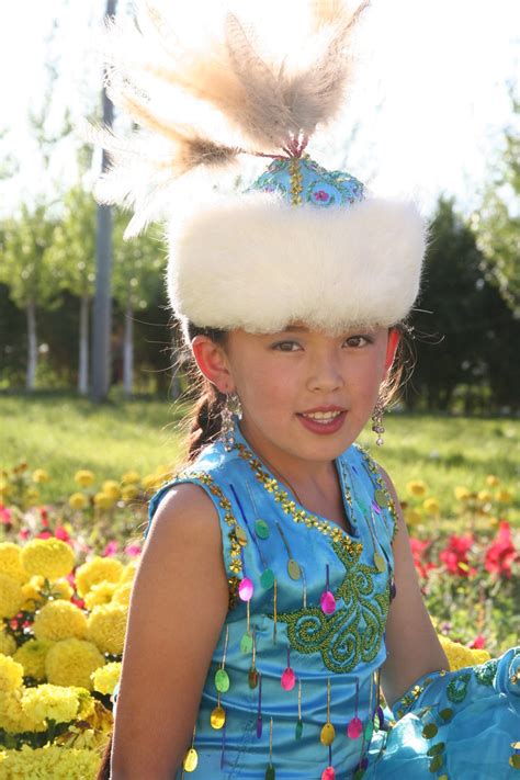 哈萨克族女孩