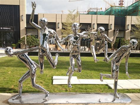 唐山大型不锈钢人物雕塑公司