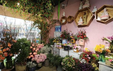 商丘南站附近的花店