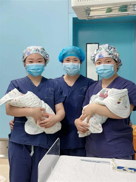 四川一位45岁产妇生下六胞胎