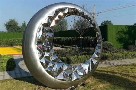 圆形不锈钢艺术雕塑景观