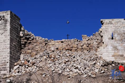 土耳其强震致千年古堡倒塌