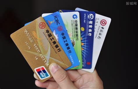 在香港打工银行卡被冻结怎么办