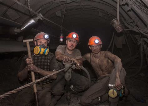 地下矿工的生活