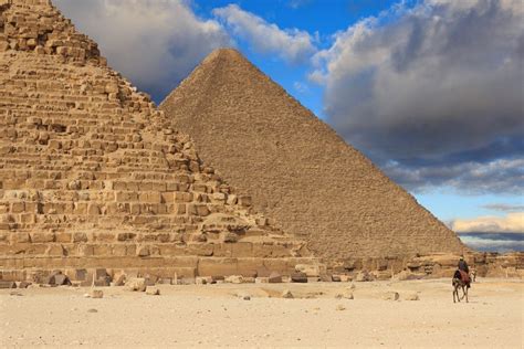 埃及金字塔之谜至今无法解释