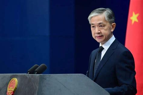 外交部:中方将坚决反制美方对香港特区官员签证限制