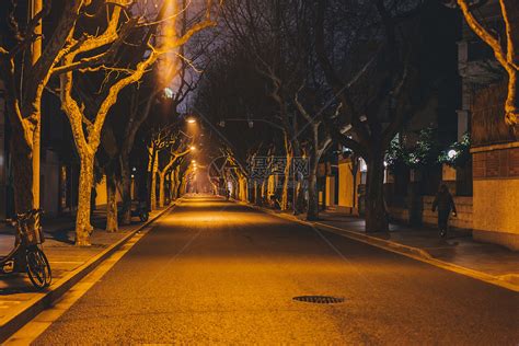 夜晚街景图片唯美伤感