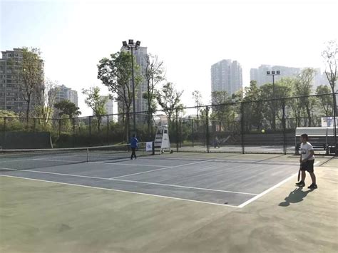 大庆小区有网球场