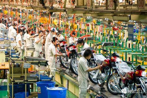 大长江摩托车厂每月工资有多少