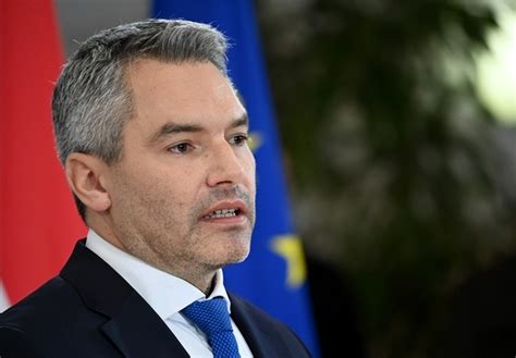 奥地利总理谈禁运俄天然气
