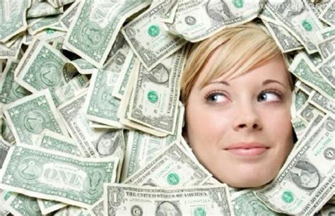 女人梦到捡到钱的十大征兆