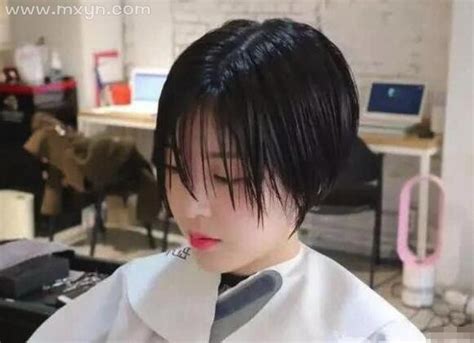 女人梦见自己剪了短发