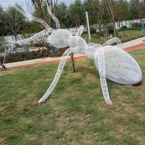 威海不锈钢蚂蚁雕塑厂家