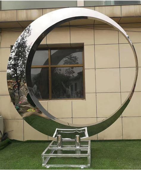 宜昌不锈钢月亮圆环雕塑