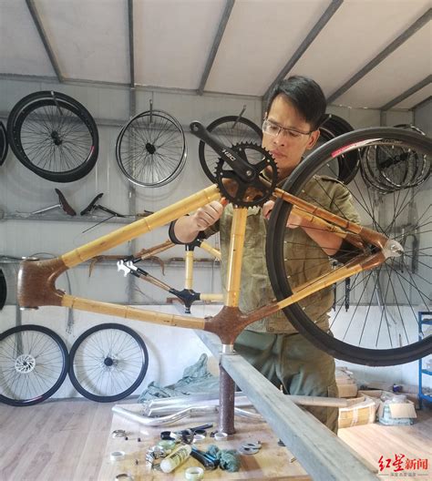 小伙用竹子做成自行车远销海外
