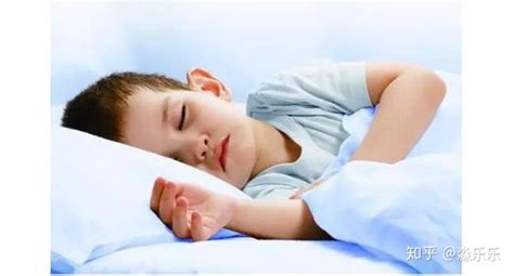 小孩梦多而且经常尿床是什么原因